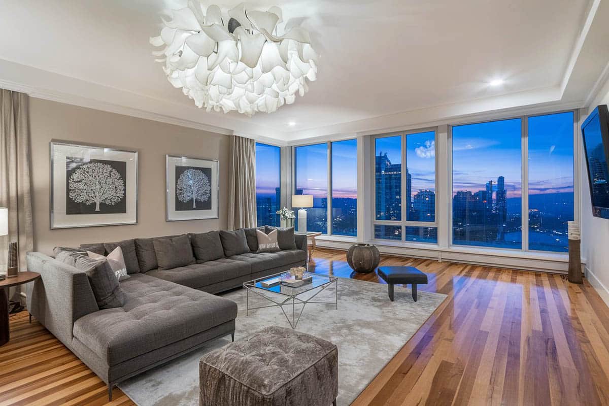Room with chihuly inspired light and city views