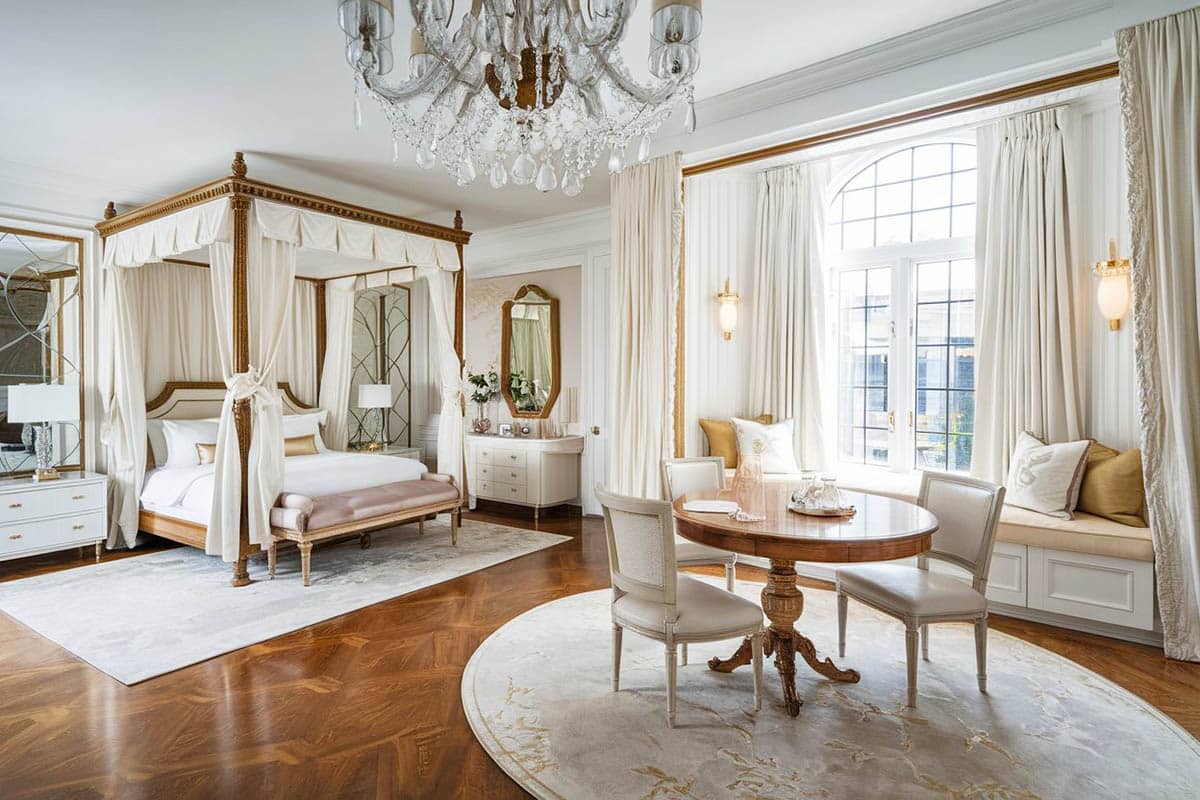 Traditional master bedroom with Georgian four poster bed